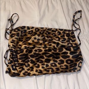 Lulu’s backless mini leopard print crop top